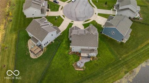 7728 Tanager Court Zionsville IN 46077