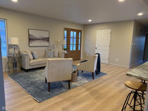 731 W 600 N Whiteland IN 46184