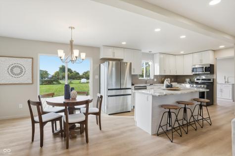 731 W 600 N Whiteland IN 46184