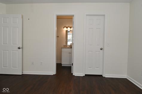 15015 Silver Thorne Way Carmel IN 46033