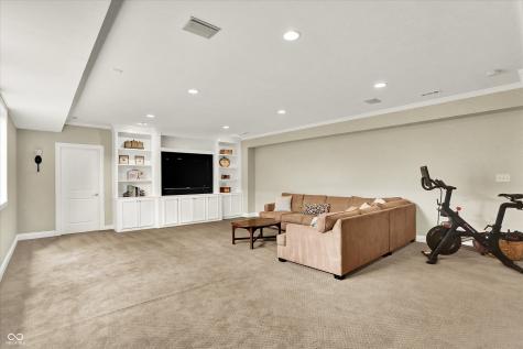 2012 Telfair Street Carmel IN 46032