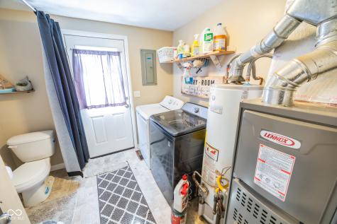 909 North Drive Crawfordsville IN 47933