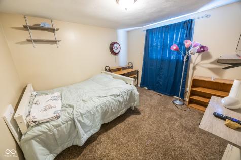 909 North Drive Crawfordsville IN 47933