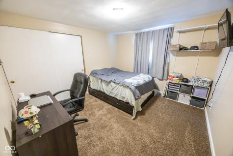 909 North Drive Crawfordsville IN 47933