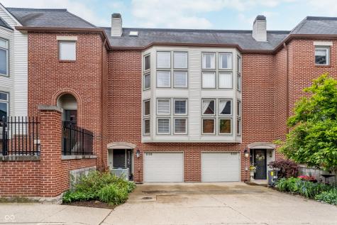 536 Lockerbie Circle S Indianapolis IN 46202