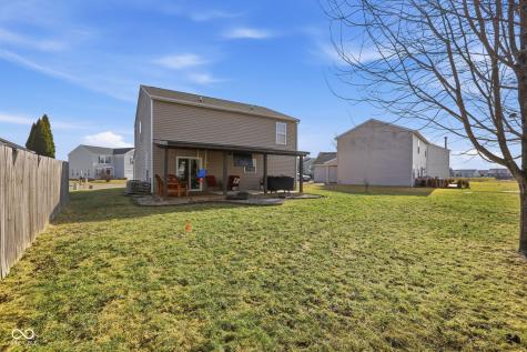 1310 Shadetree Lane Sheridan IN 46069