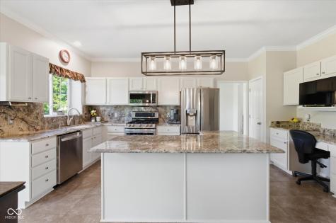 7822 Prairie View Drive Indianapolis IN 46256