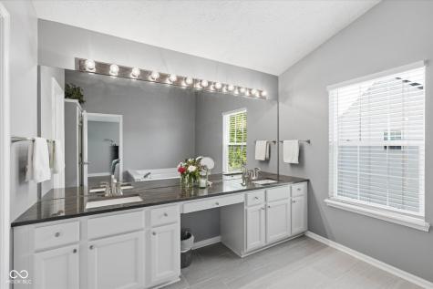 7822 Prairie View Drive Indianapolis IN 46256