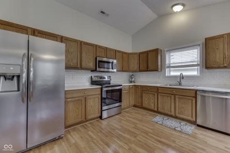 7835 Shannon Lakes Way Indianapolis IN 46217