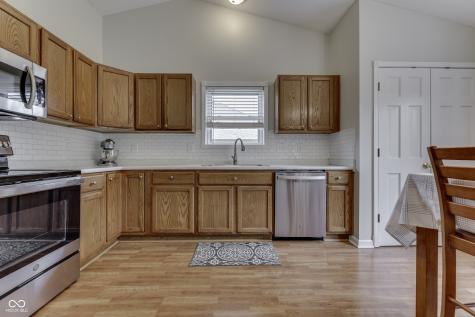 7835 Shannon Lakes Way Indianapolis IN 46217