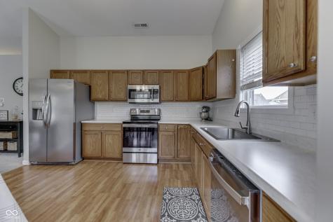 7835 Shannon Lakes Way Indianapolis IN 46217