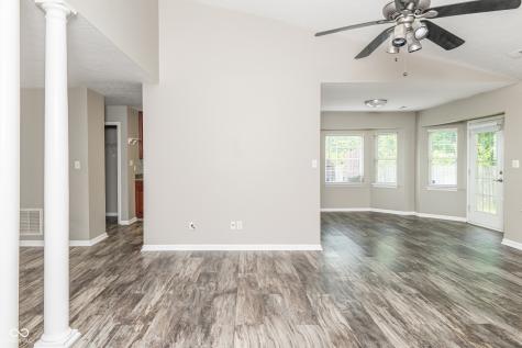 10211 Gate Drive Indianapolis IN 46239