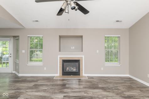 10211 Gate Drive Indianapolis IN 46239
