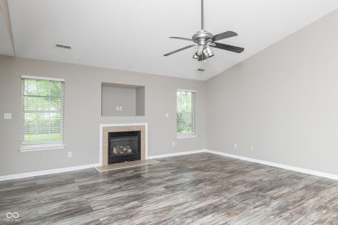 10211 Gate Drive Indianapolis IN 46239