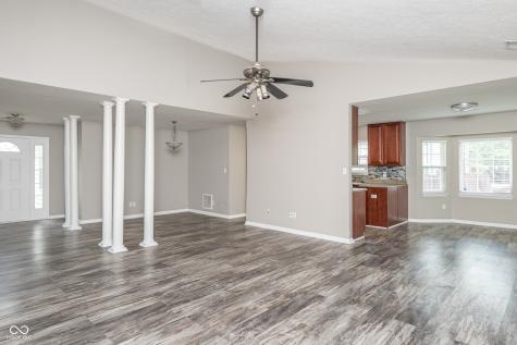 10211 Gate Drive Indianapolis IN 46239