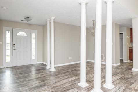 10211 Gate Drive Indianapolis IN 46239