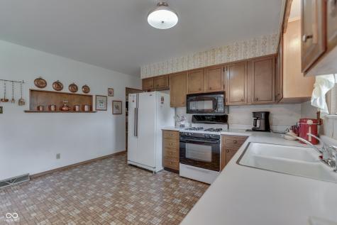1026 Lawndale Court Greenwood IN 46142