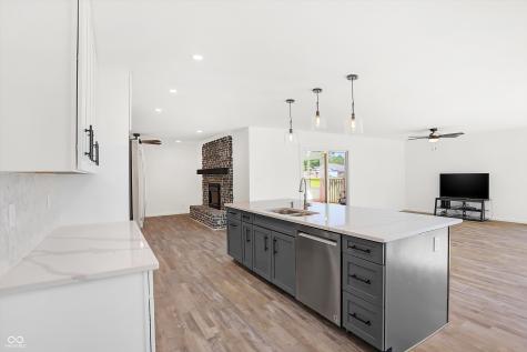 10812 Bakeway Drive Indianapolis IN 46231