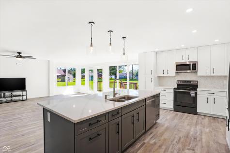10812 Bakeway Drive Indianapolis IN 46231