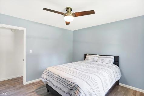 10812 Bakeway Drive Indianapolis IN 46231