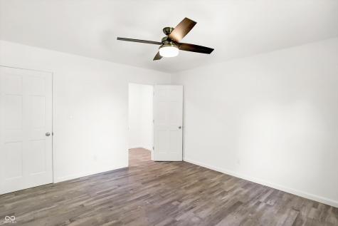 10812 Bakeway Drive Indianapolis IN 46231