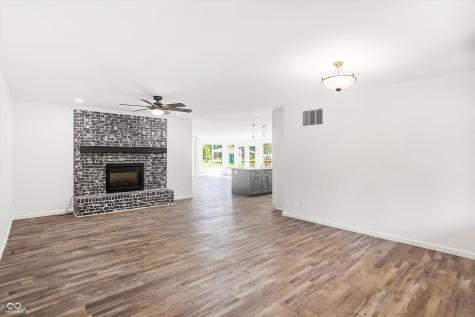 10812 Bakeway Drive Indianapolis IN 46231