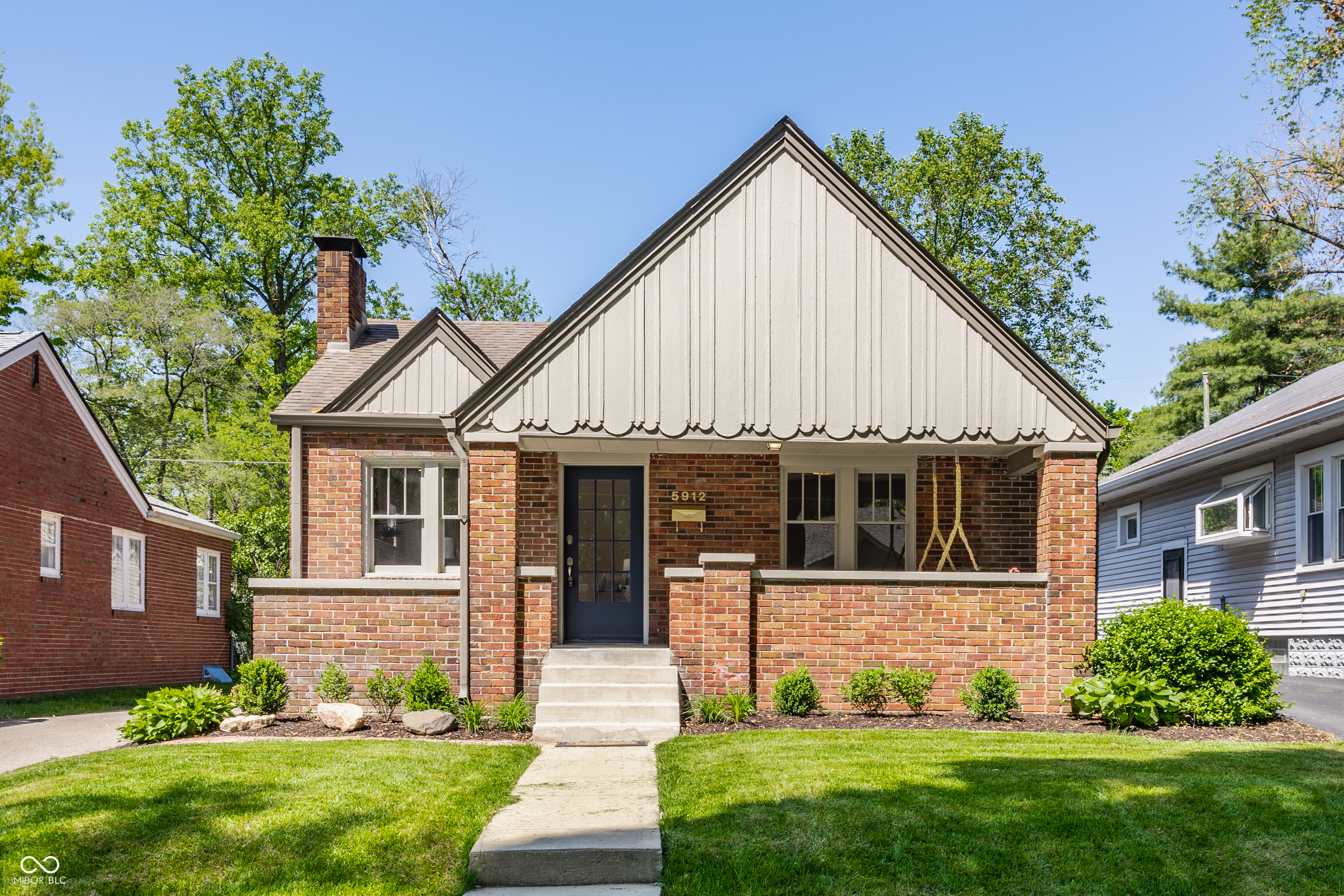 5912 Evanston Avenue Indianapolis IN 46220