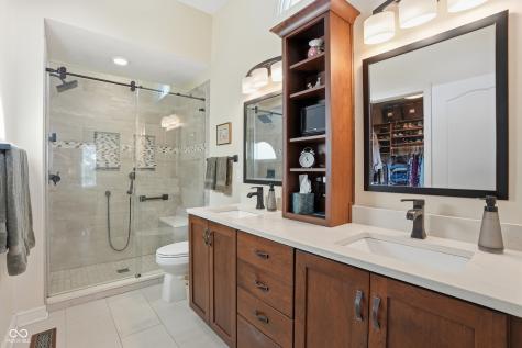 12020 Clubhouse Drive Fishers IN 46038