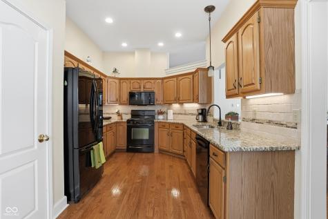 12020 Clubhouse Drive Fishers IN 46038