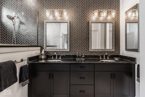 1225 Amberley Way Westfield IN 46074