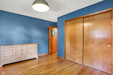 8230 Linda Leigh Lane Indianapolis IN 46217