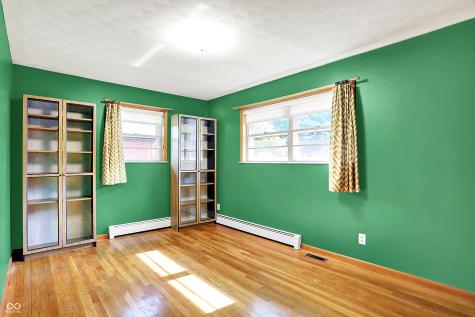 8230 Linda Leigh Lane Indianapolis IN 46217