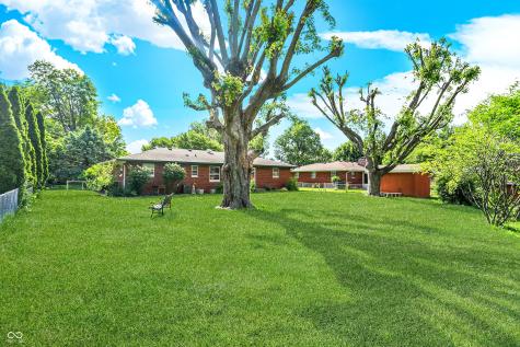 8230 Linda Leigh Lane Indianapolis IN 46217