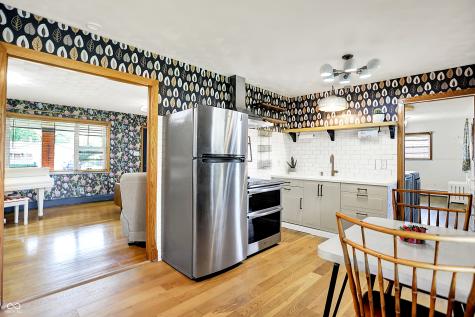 8230 Linda Leigh Lane Indianapolis IN 46217