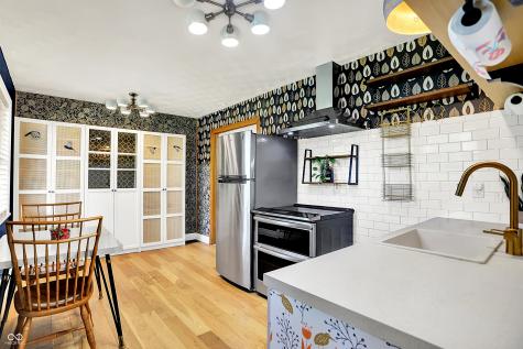 8230 Linda Leigh Lane Indianapolis IN 46217
