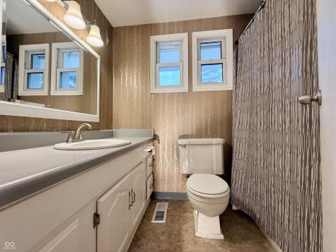 1512 Woodside Drive Crawfordsville IN 47933