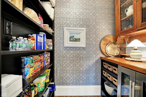 450 W Ash Street Zionsville IN 46077