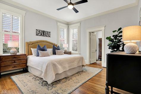 450 W Ash Street Zionsville IN 46077