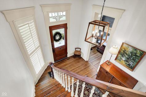 450 W Ash Street Zionsville IN 46077