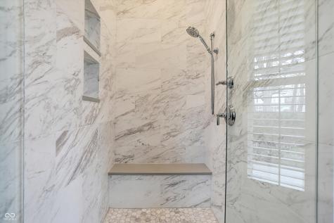 450 W Ash Street Zionsville IN 46077