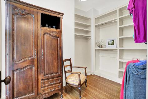 450 W Ash Street Zionsville IN 46077