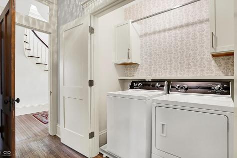 450 W Ash Street Zionsville IN 46077