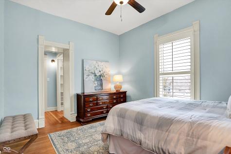 450 W Ash Street Zionsville IN 46077