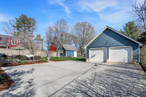450 W Ash Street Zionsville IN 46077