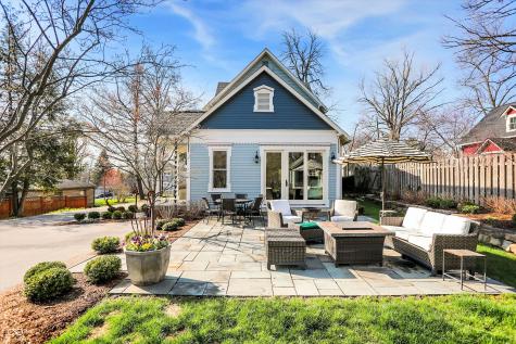 450 W Ash Street Zionsville IN 46077