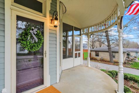 450 W Ash Street Zionsville IN 46077