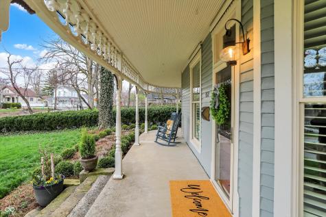 450 W Ash Street Zionsville IN 46077