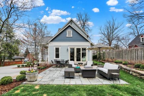 450 W Ash Street Zionsville IN 46077