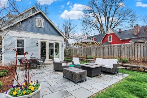 450 W Ash Street Zionsville IN 46077