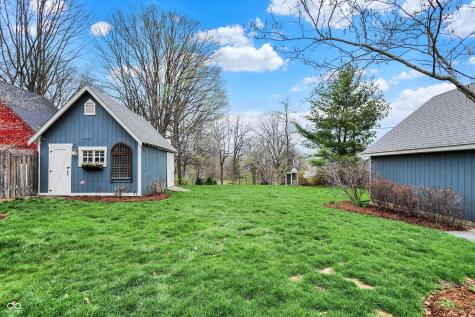 450 W Ash Street Zionsville IN 46077
